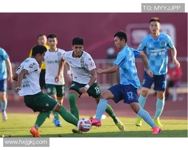 中甲联赛精彩对决梅州队迎战深圳队全力争胜展现足球魅力 中甲联赛精彩对决梅州队迎战深圳队全力争胜展现足球魅力